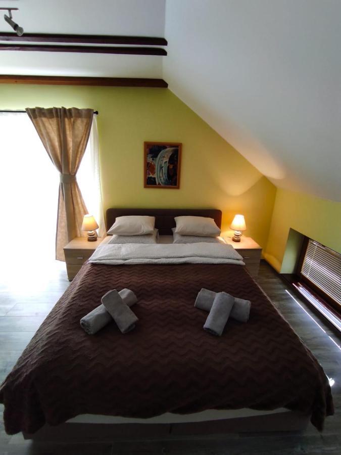 Accommodation "Old Town Dreznik" 拉科维察 外观 照片
