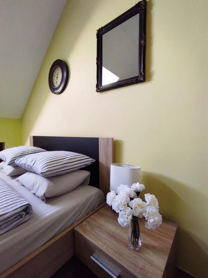 Accommodation "Old Town Dreznik" 拉科维察 外观 照片