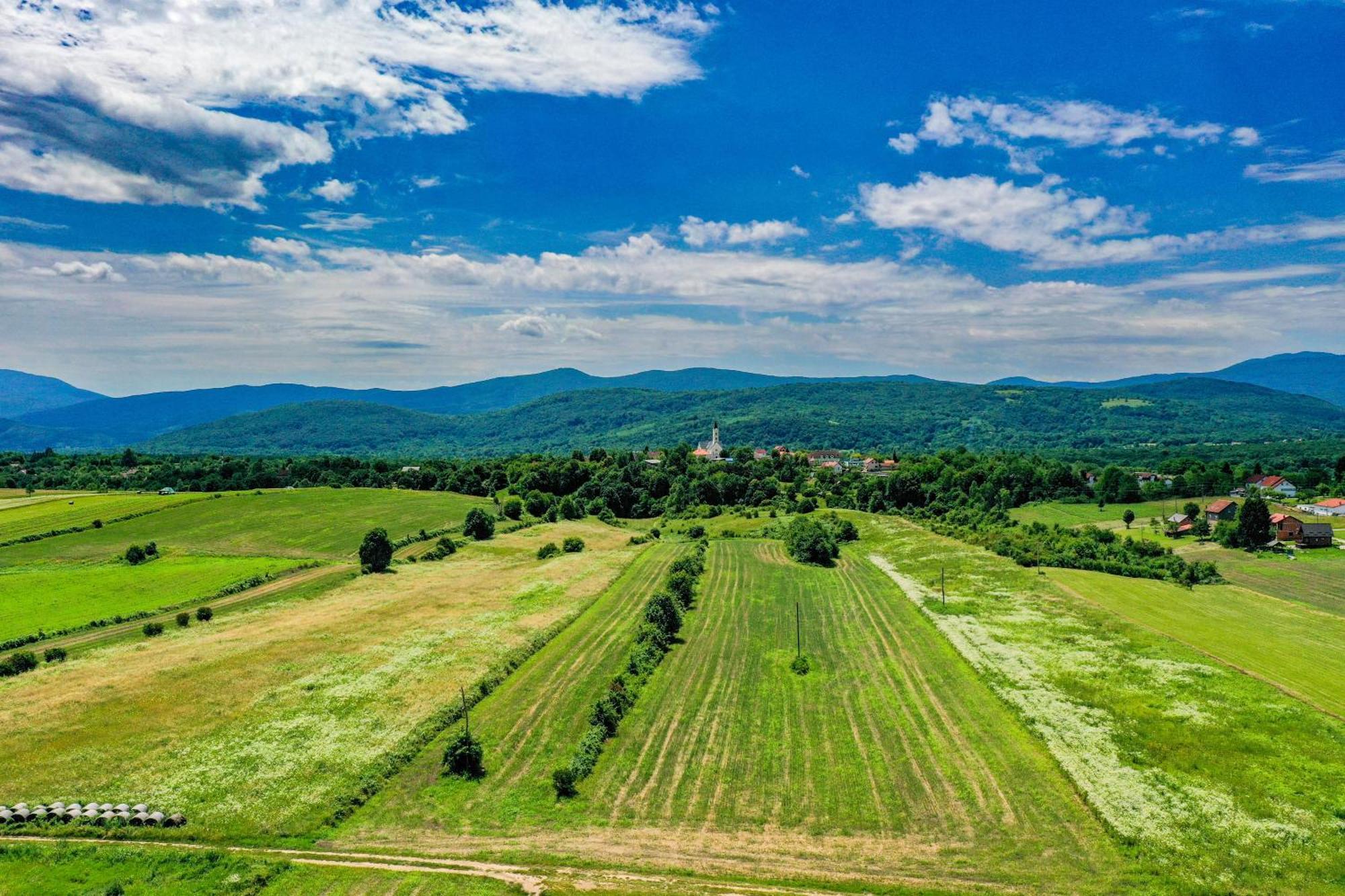 Accommodation "Old Town Dreznik" 拉科维察 外观 照片